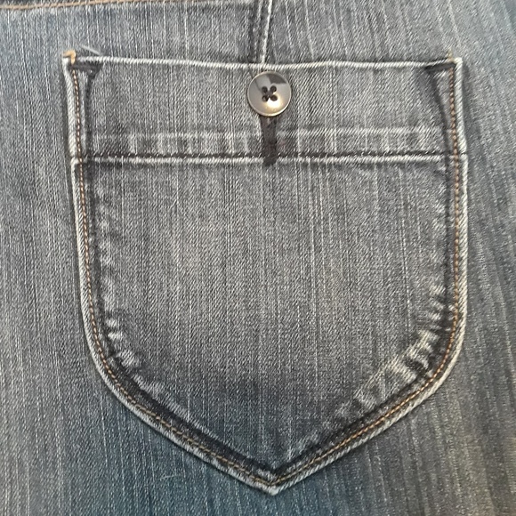 Old Navy Ladies Lowest Rise Saylor Jeans - Picture 5 of 5